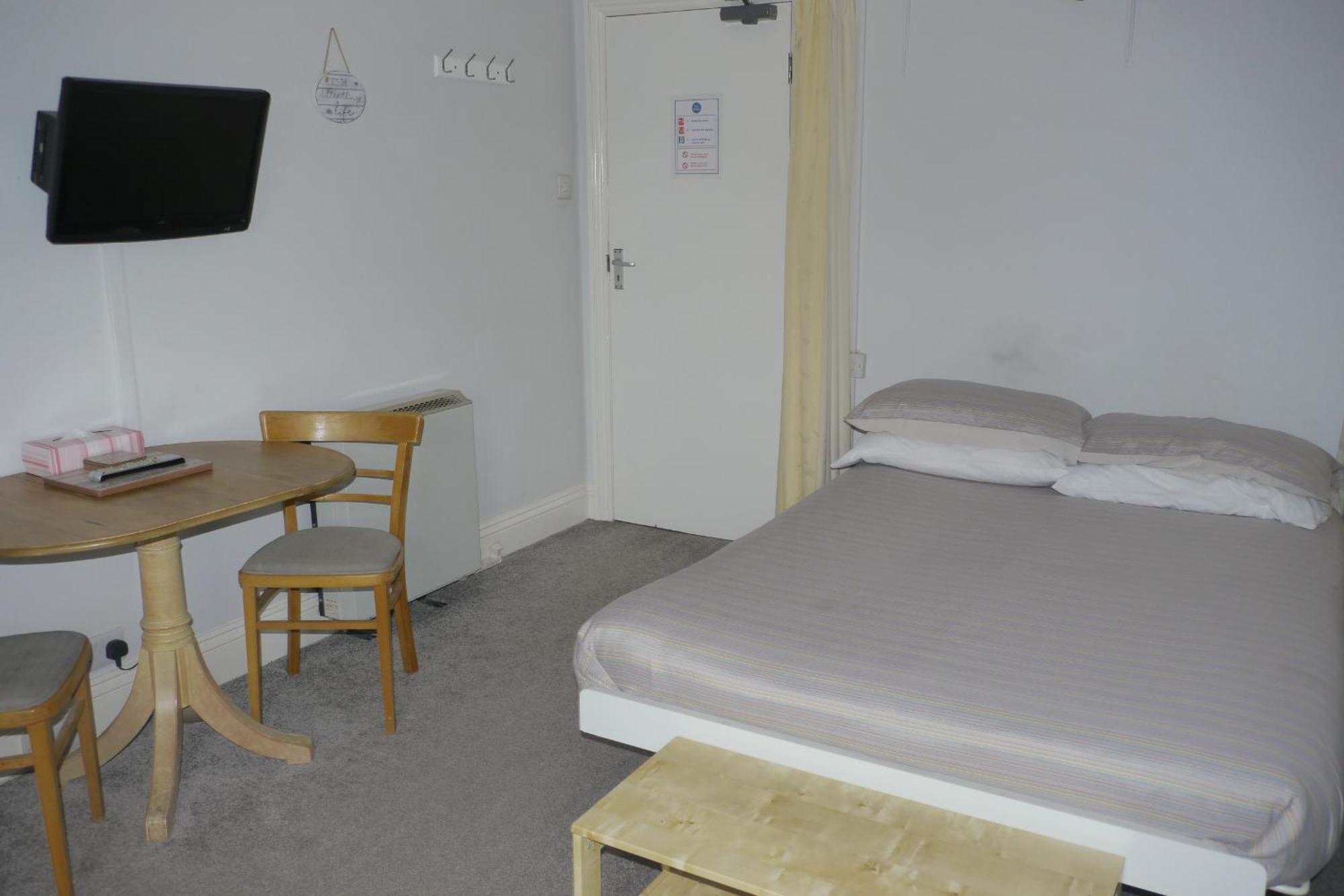 Broadshade Holiday Apartments Paignton Ruang foto